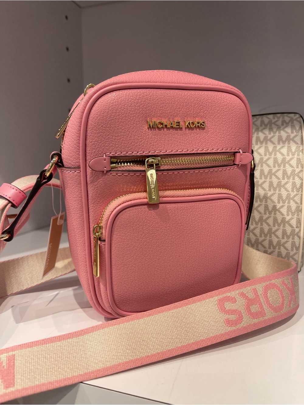 MICHAEL KORS Jet Set Medium Leather Crossbody Flight Bag
Carnation
NWT - Picture 16 of 16